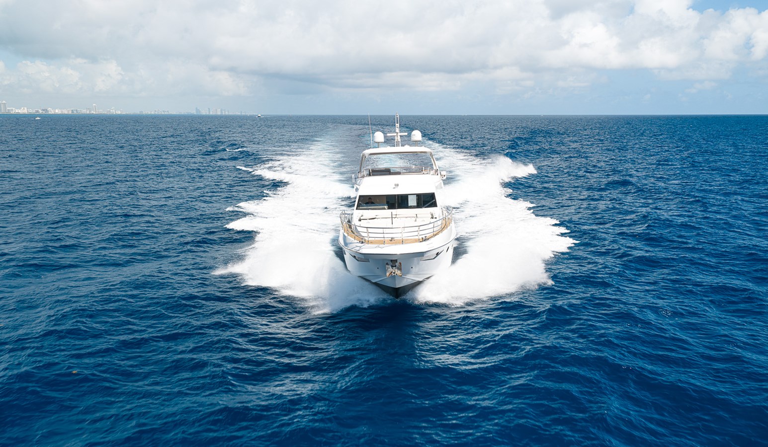 2015 AZIMUT YACHTS "SABI" - photo 3