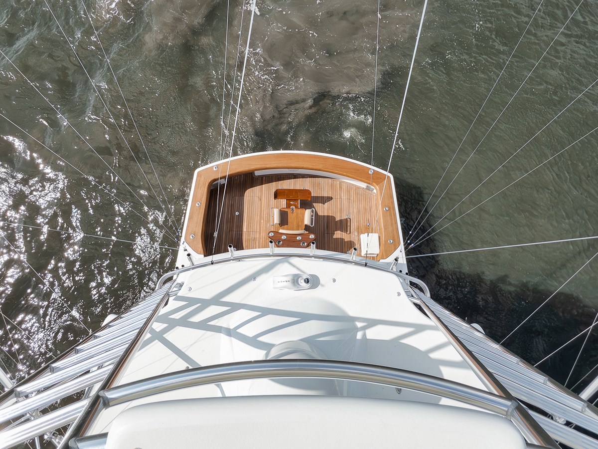 2009 HATTERAS 60GT "EVERMORE" - photo 3