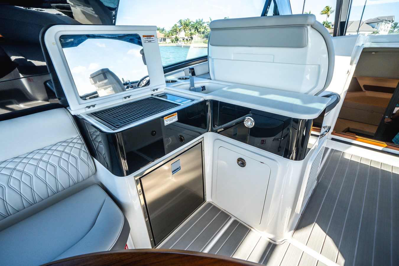 2025 SEA RAY 370 Sundancer OB "TIRE KING" - photo 3