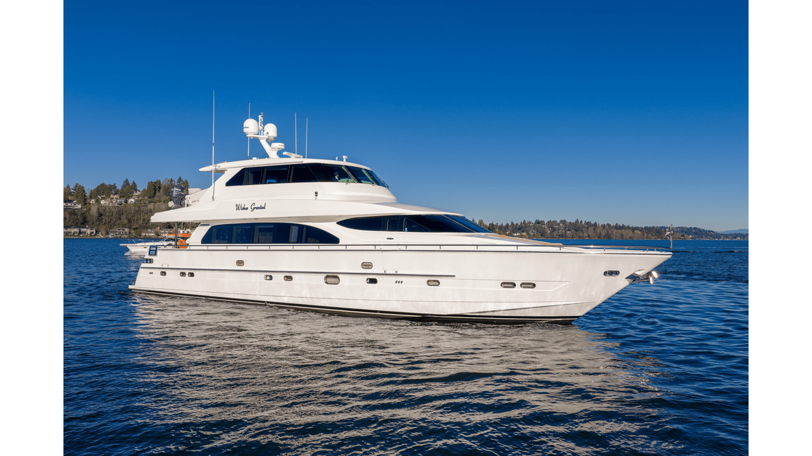 2005 HORIZON YACHTS 82 SkyLounge "WISHES GRANTED" - photo 1