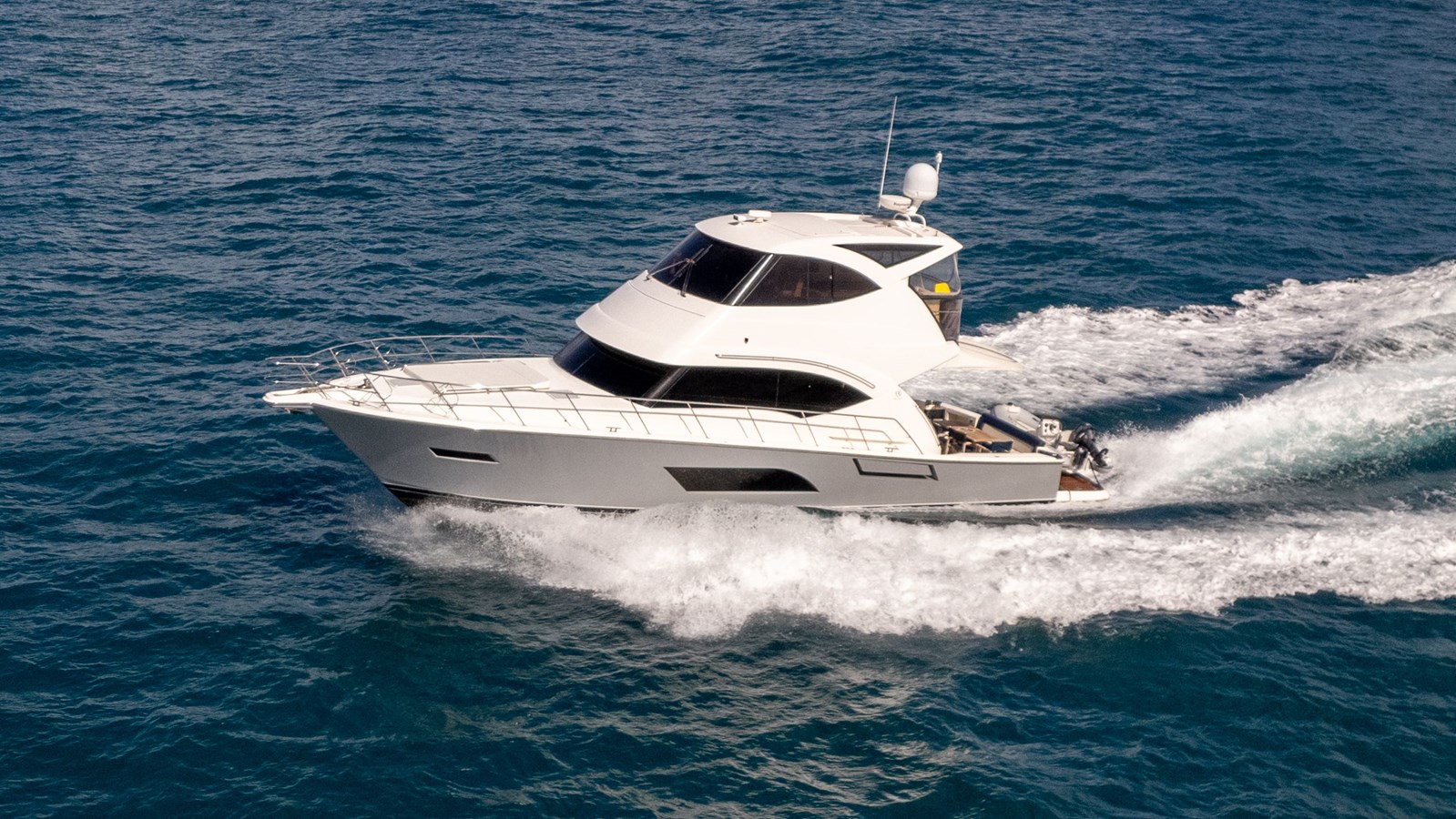 2015 RIVIERA 53 Enclosed Bridge "LUNA" - photo 3