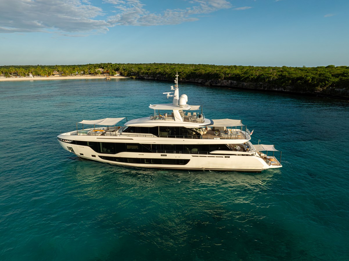 2024 AZIMUT YACHTS Grande 36M "LUZ DE MAR" - photo 2