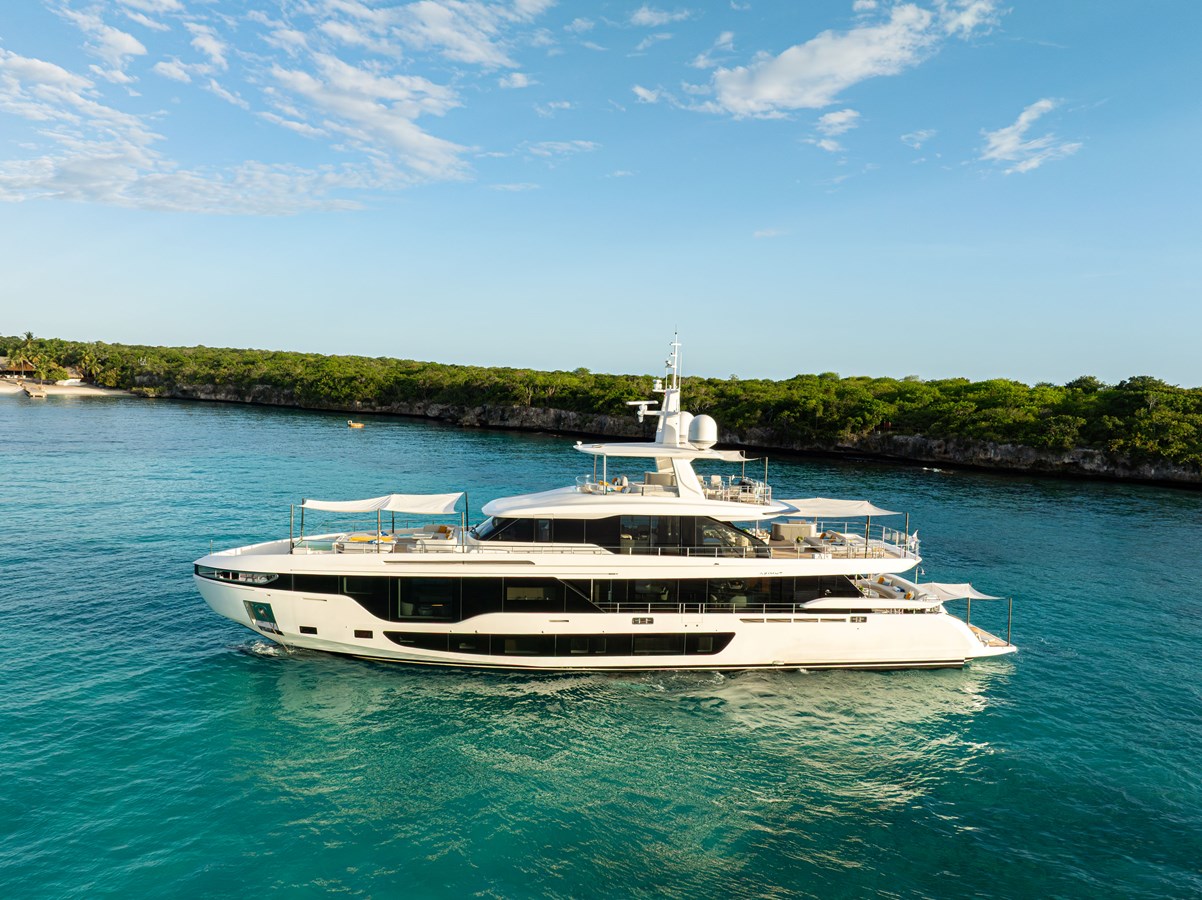 2024 AZIMUT YACHTS Grande 36M "LUZ DE MAR" - photo 3