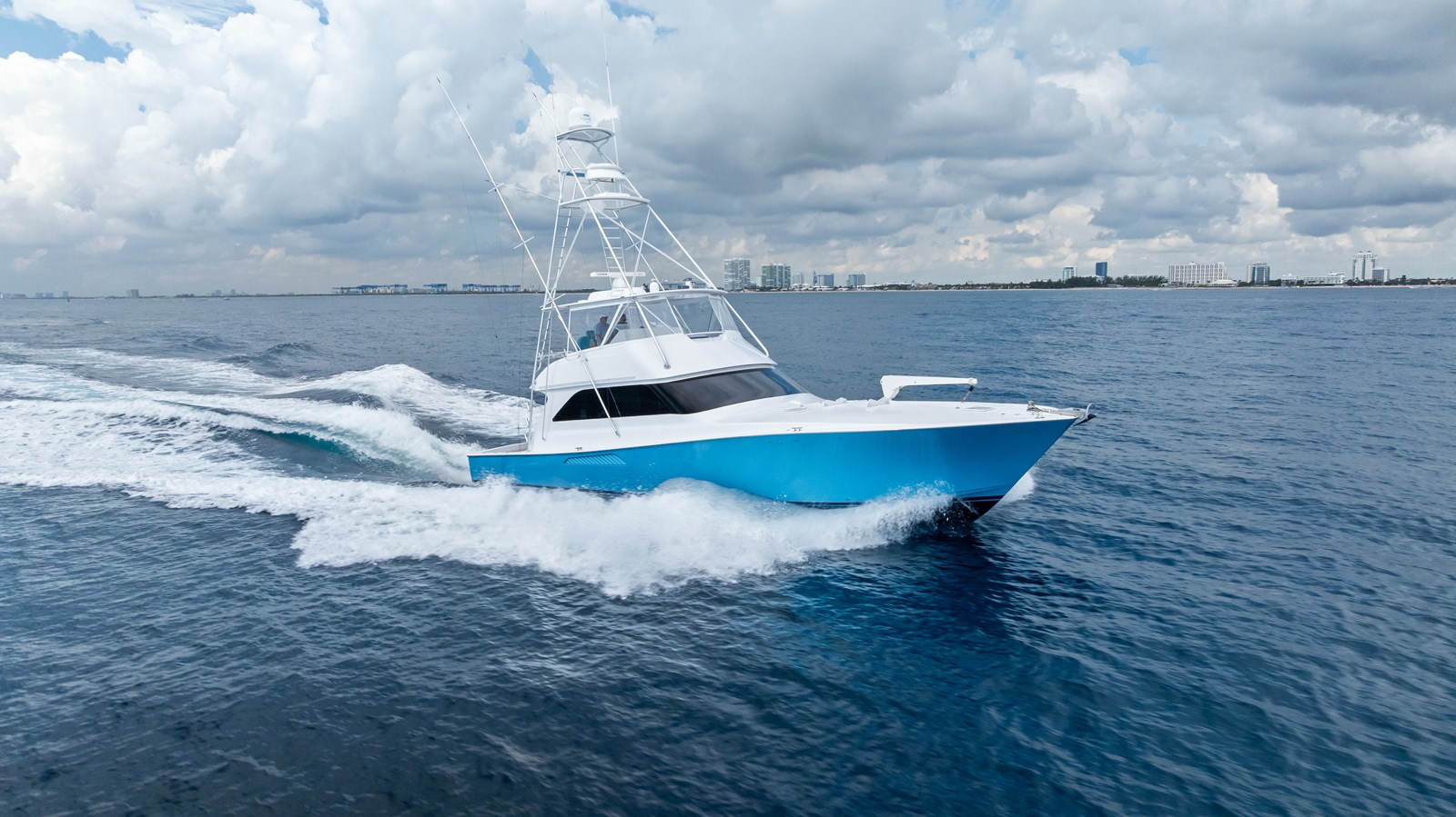 2005 VIKING 61 Convertible "APRÈS" - photo 2