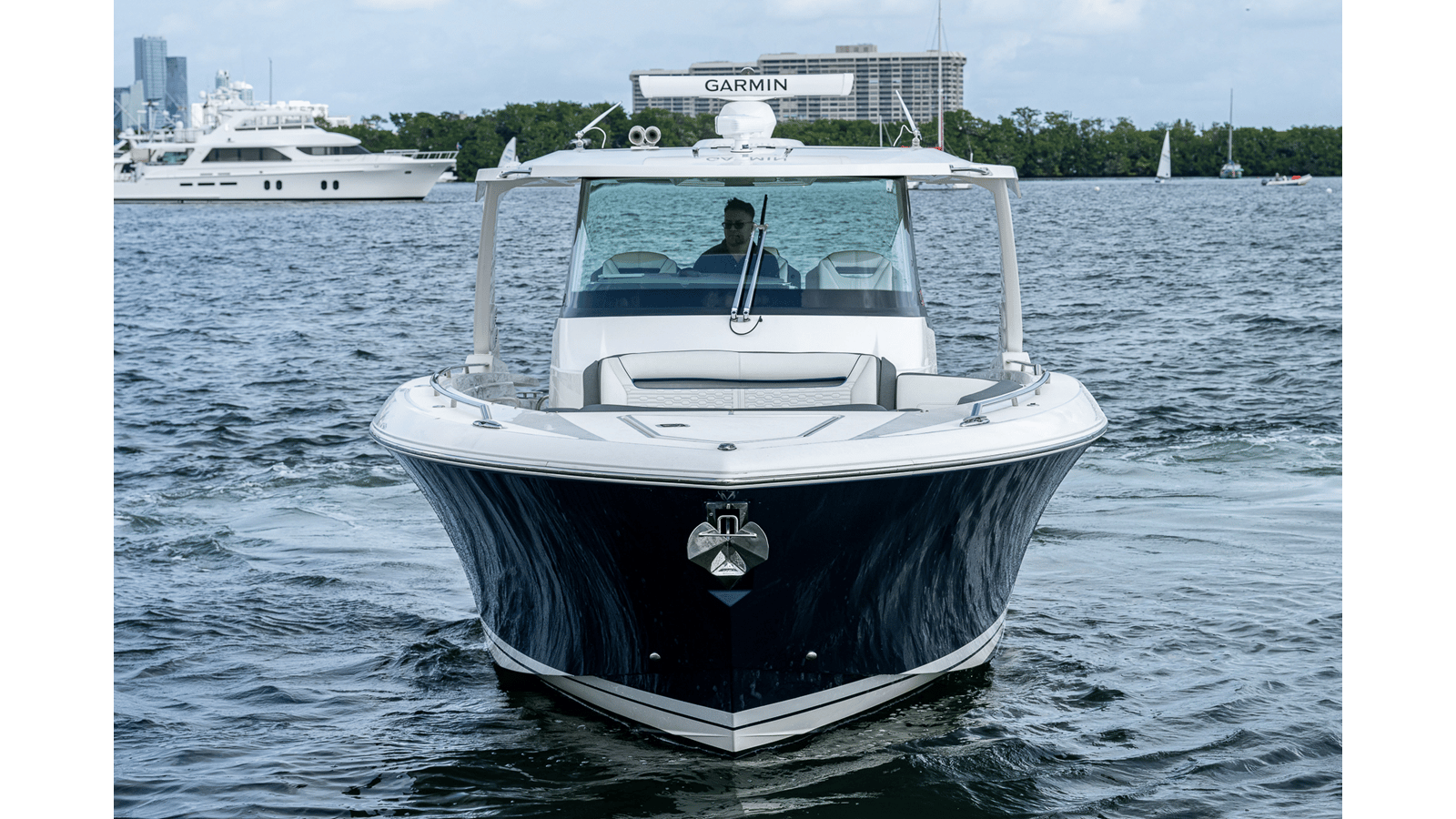 2021 TIARA YACHTS 38 LS "LIQUID ASSET" - photo 2