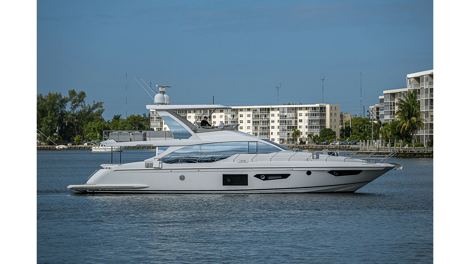 2020 AZIMUT YACHTS Flybridge "LIQUID ASSET" - photo 2