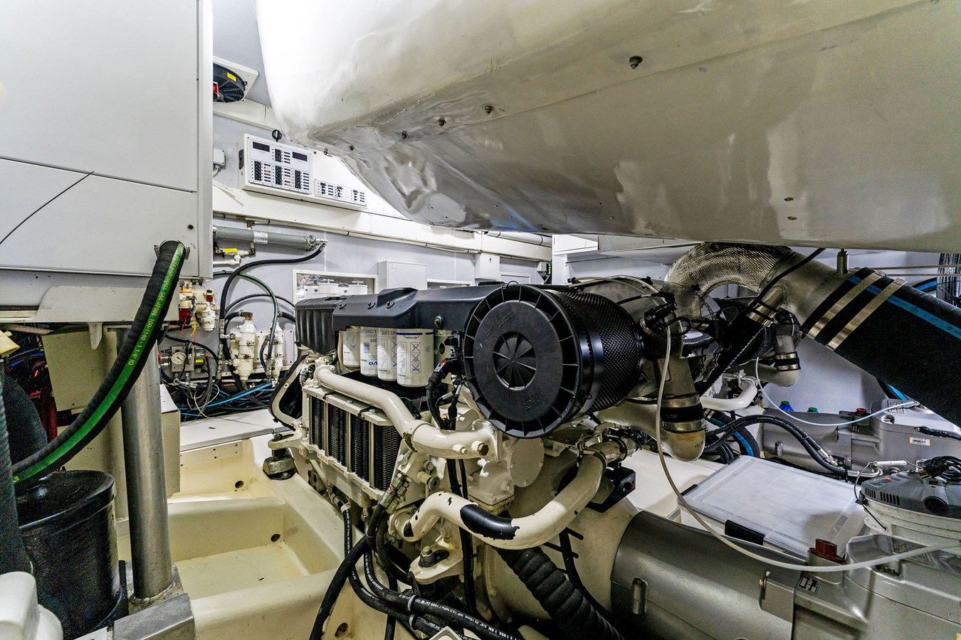 2014 LAZZARA YACHTS "LAZZARA" - photo 2