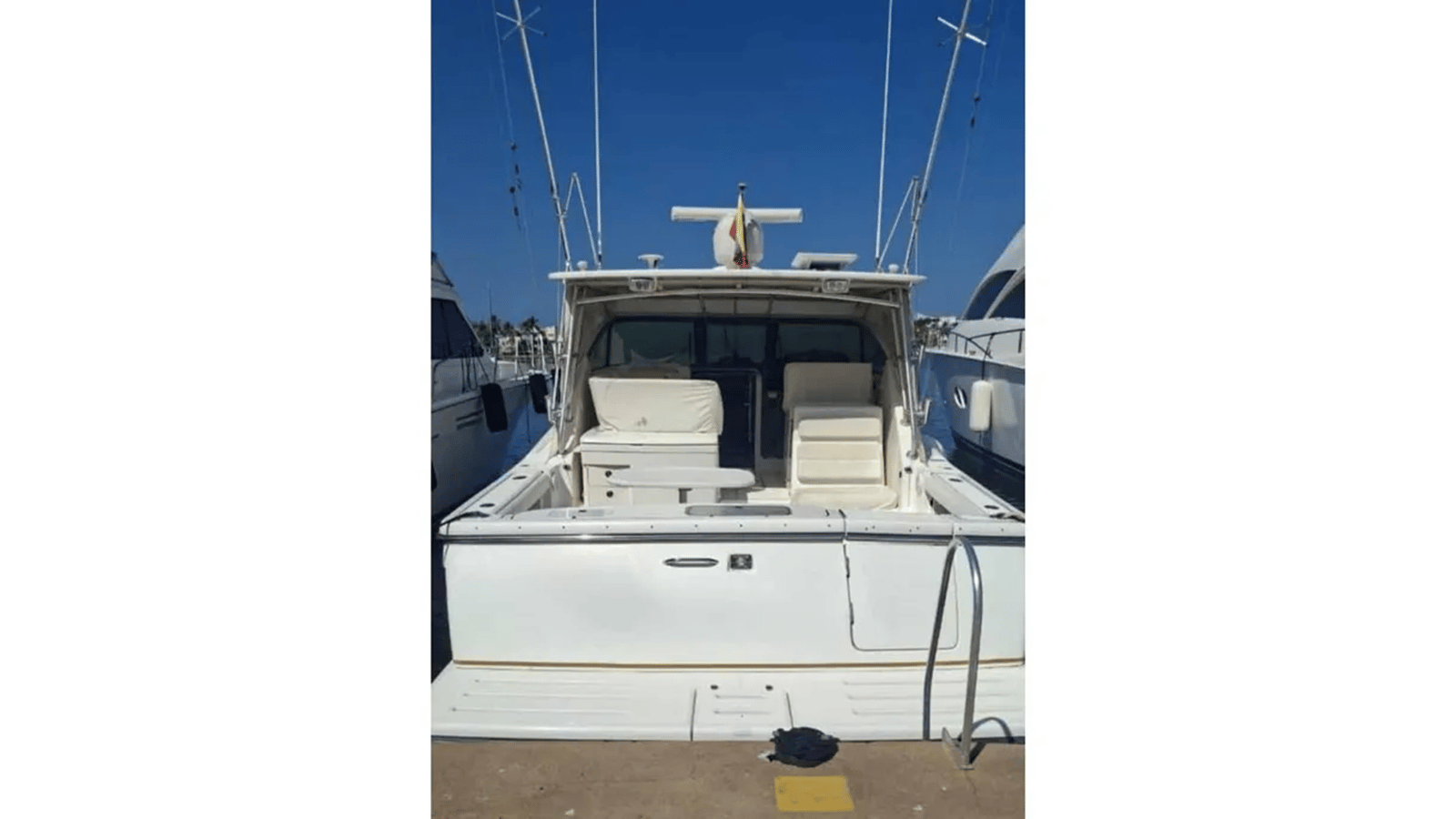 2005 TIARA YACHTS 3800 Open "2005 TIARA YACHTS 3800 OPEN" - photo 2