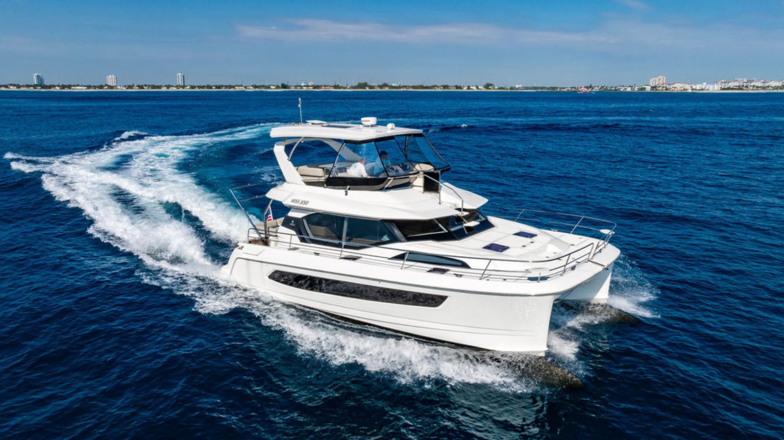 2013 AQUILA 44 Yacht "AQUILA 44 YACHT" - photo 2