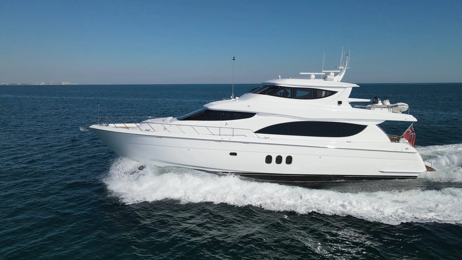 2006 HATTERAS 80 Motor Yacht Skylounge "TIME-2 FLY" - photo 3