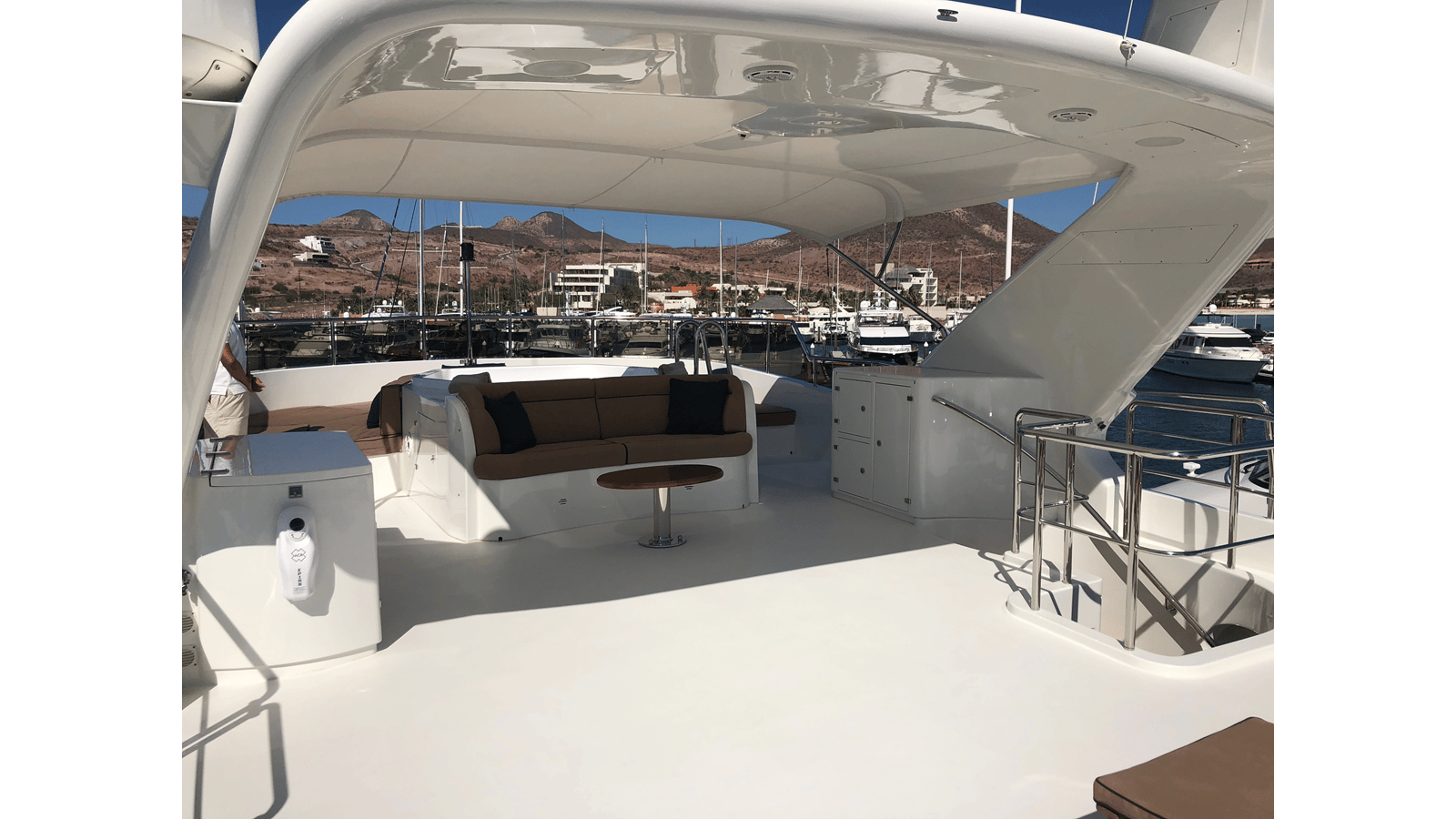 2004 BENETTI YACHTS Cockpit "ALBATROSS" - photo 3
