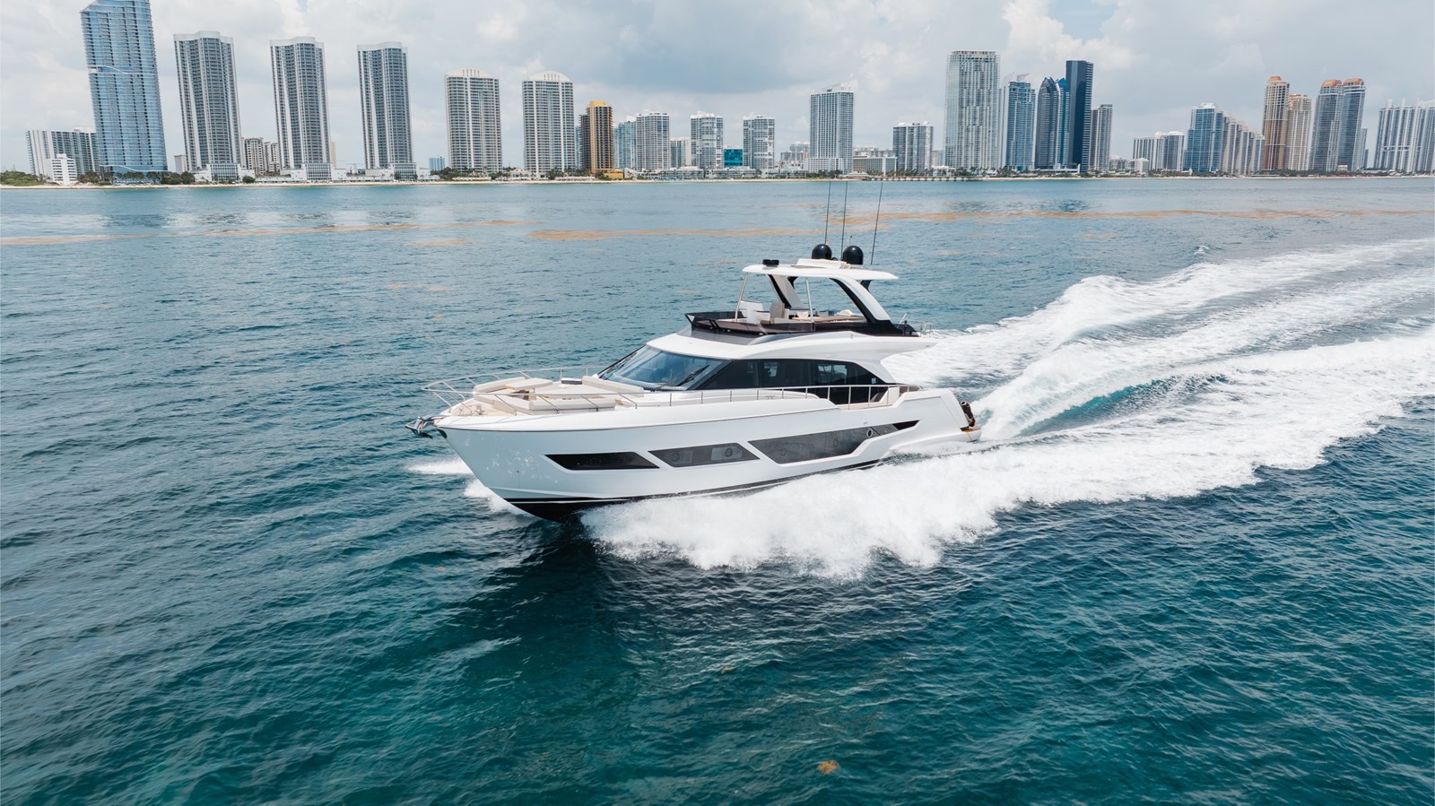 2025 FERRETTI 670 "KATRIN I" - photo 1
