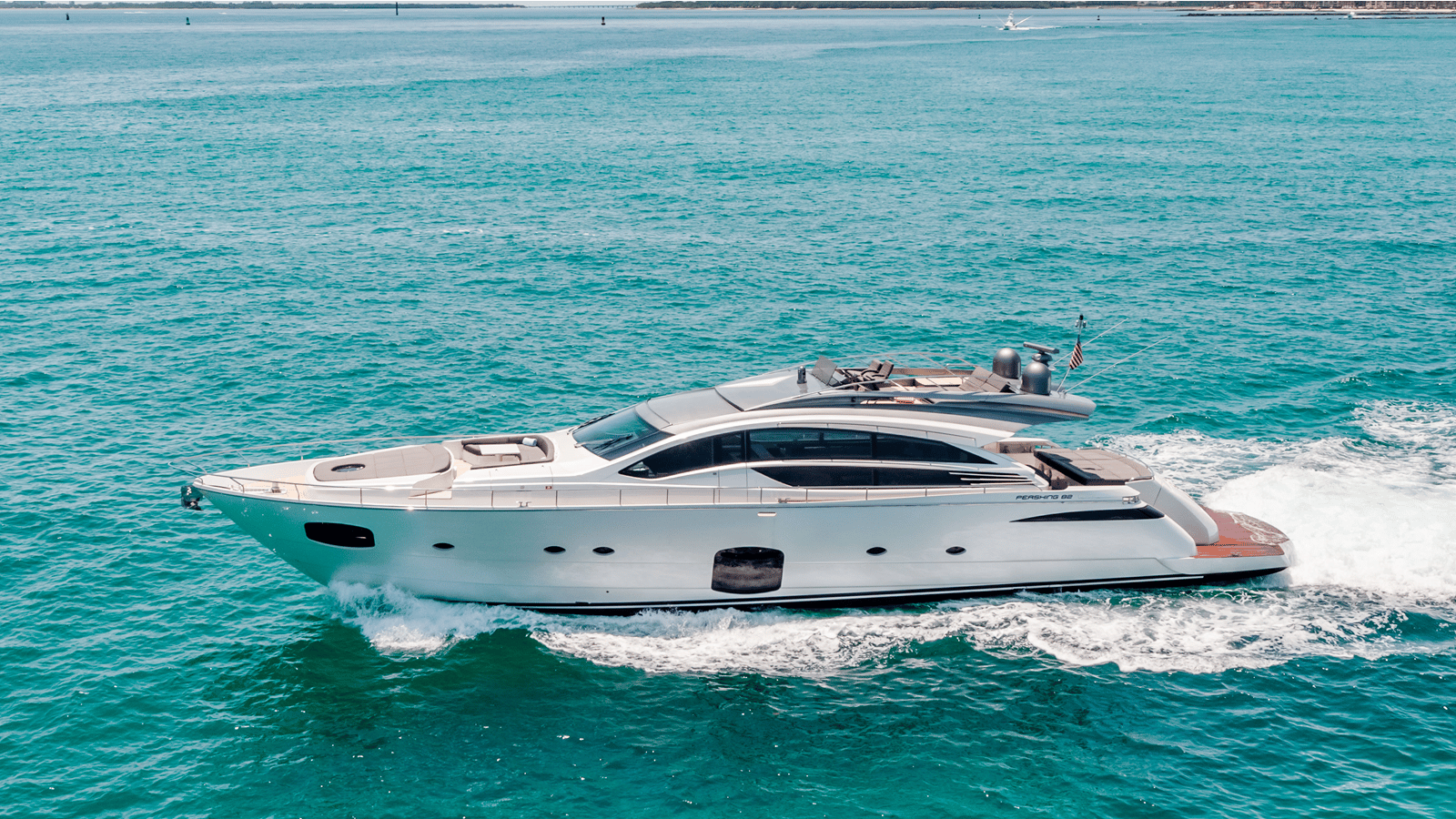 2017 PERSHING 82 VHP "DOUBLE OR NOTHING" - photo 2