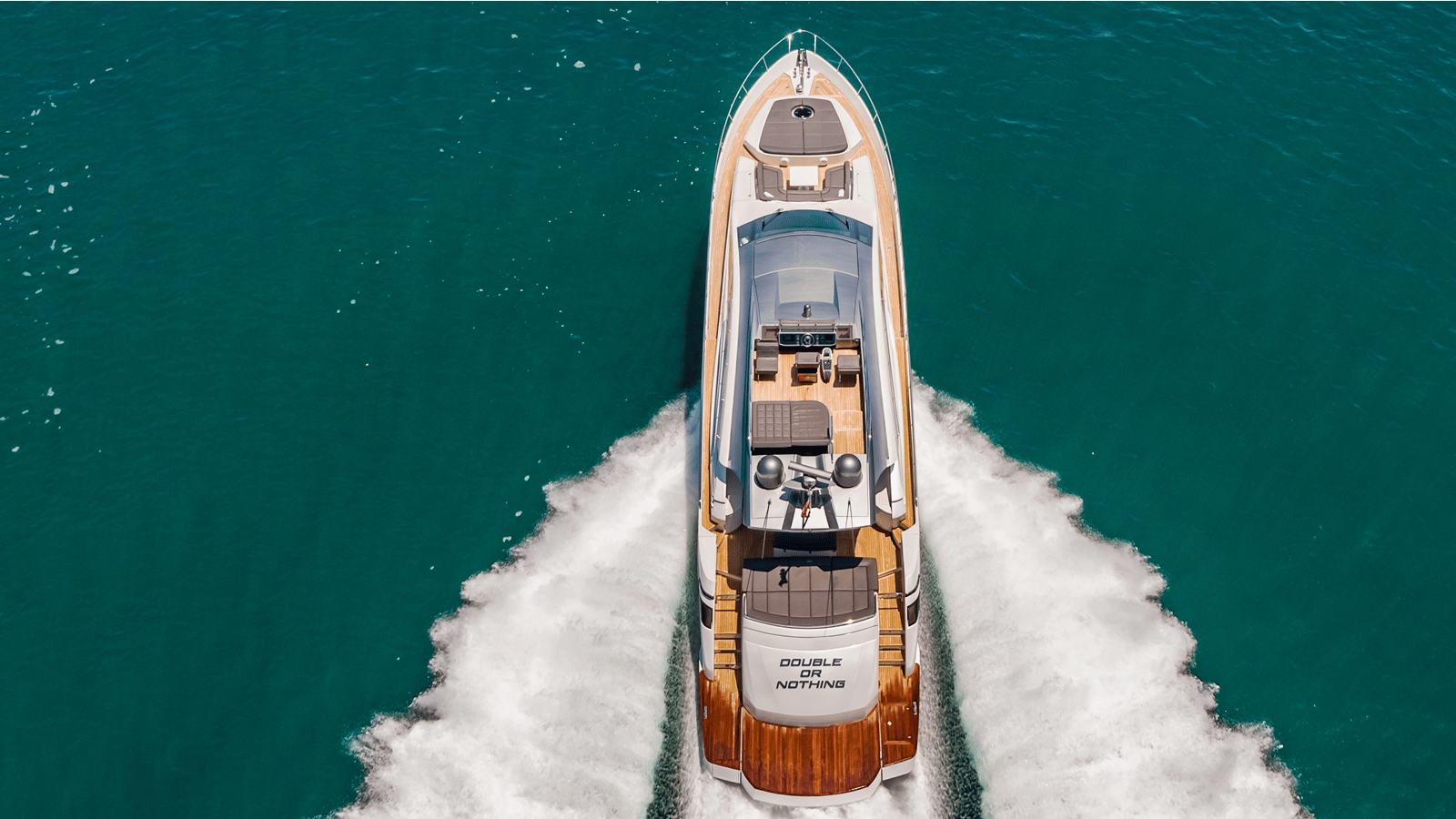 2017 PERSHING 82 VHP "DOUBLE OR NOTHING" - photo 3