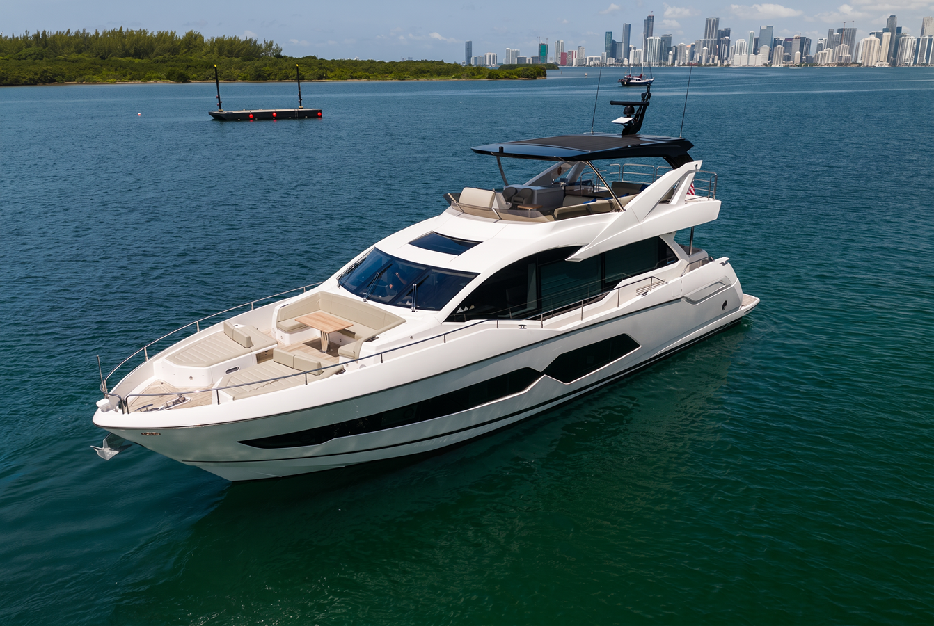 2025 SUNSEEKER 76 Yacht "BAZINGA" - photo 3