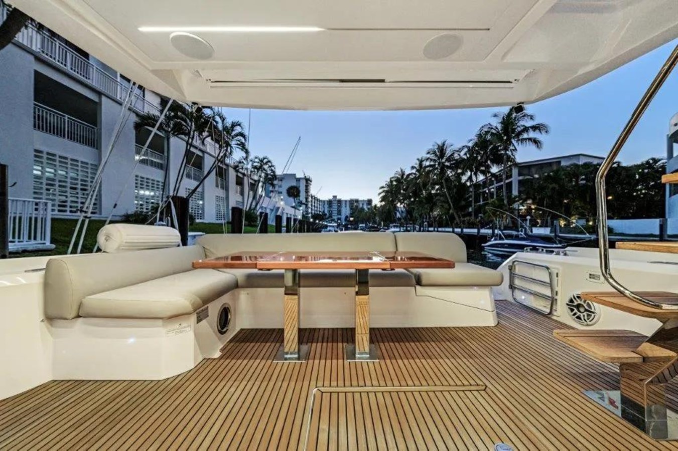 2020 PRESTIGE 590 "2020 PRESTIGE 59FT" - photo 2