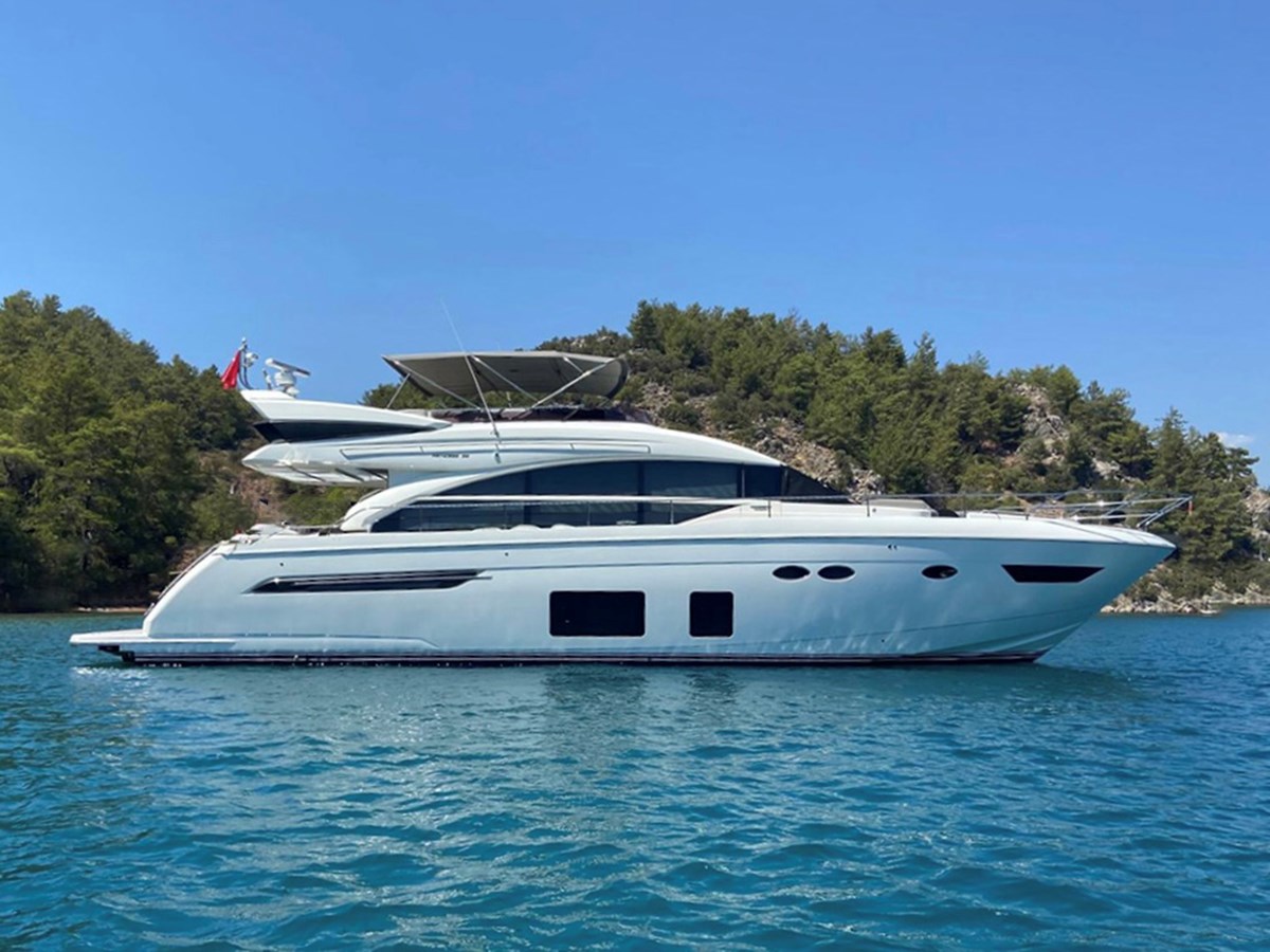 2018 PRINCESS YACHTS Princess 68 "DAPHNE" - photo 1
