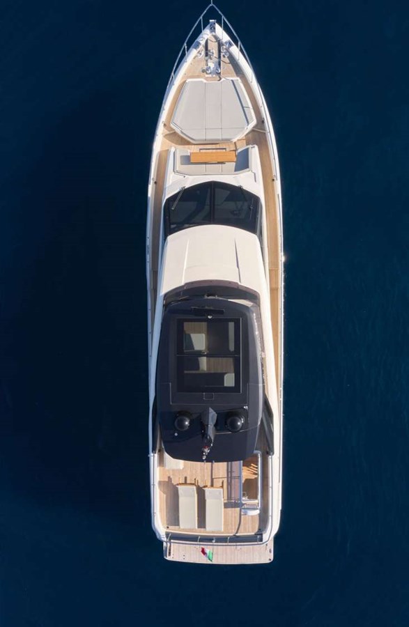 2018 FERRETTI YACHTS 780 "ABIGAIL" - photo 2