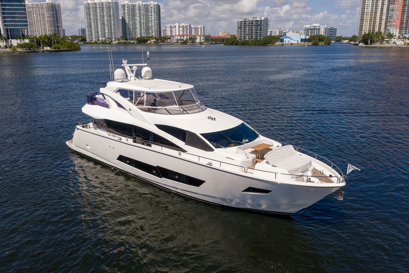 2019 SUNSEEKER 86 YACHT "SEA ZAR" - photo 1