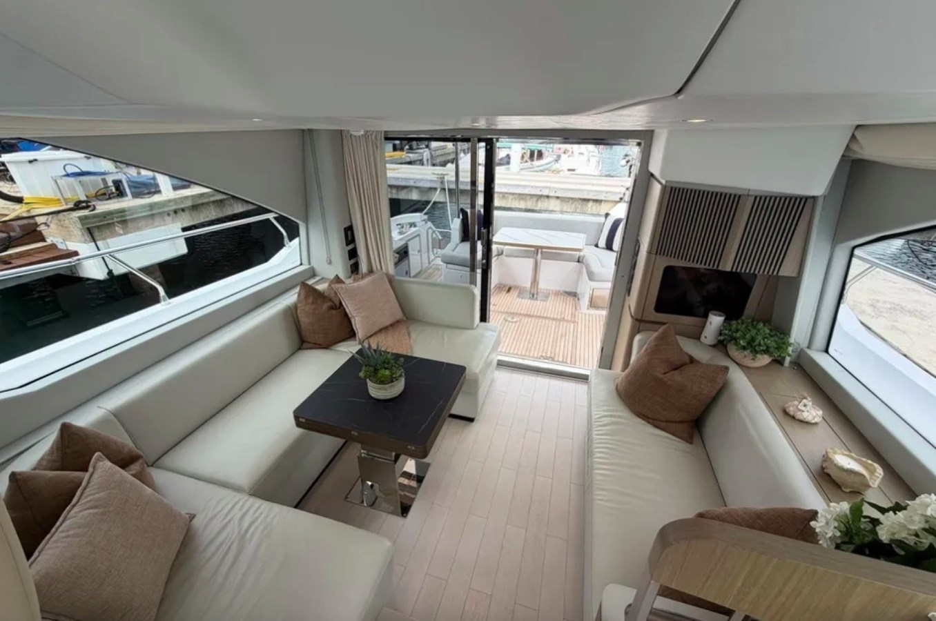 2024 AZIMUT YACHTS 50 Fly "SAINT GIOVANNI" - photo 3