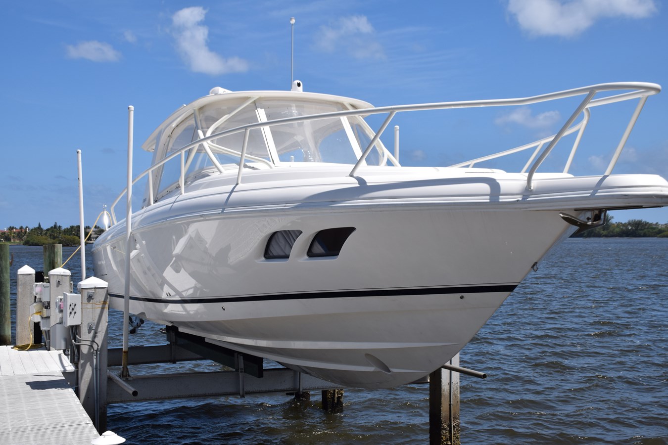 2010 INTREPID POWERBOATS INC. 390 Sport Yacht "ISLA REINA" - photo 3