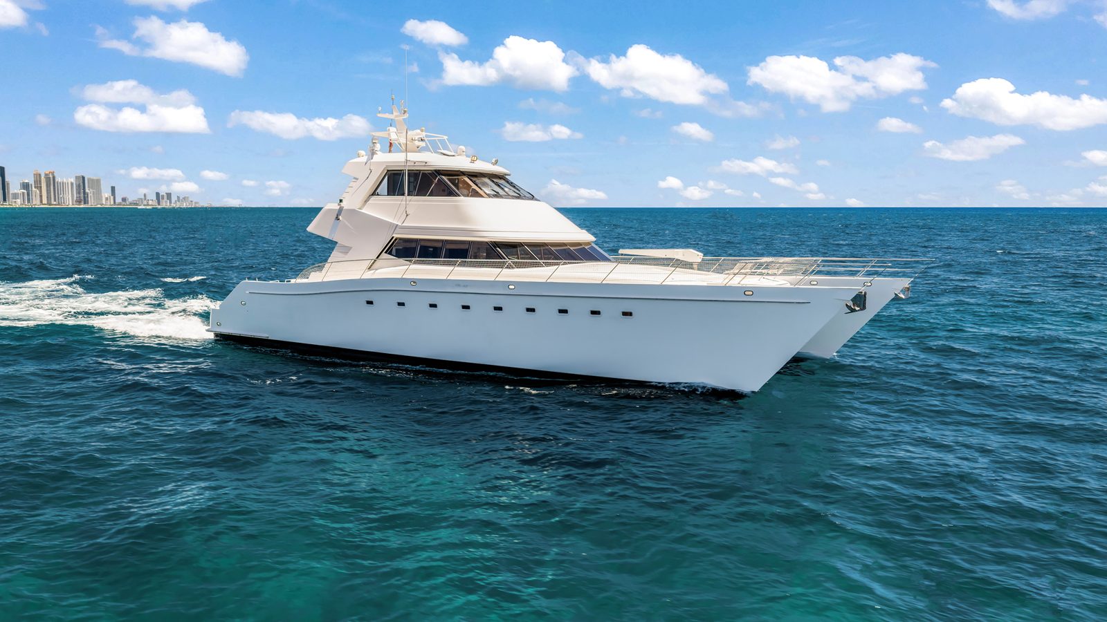 2000 CUSTOM Power Catamaran "MOANA" - photo 1