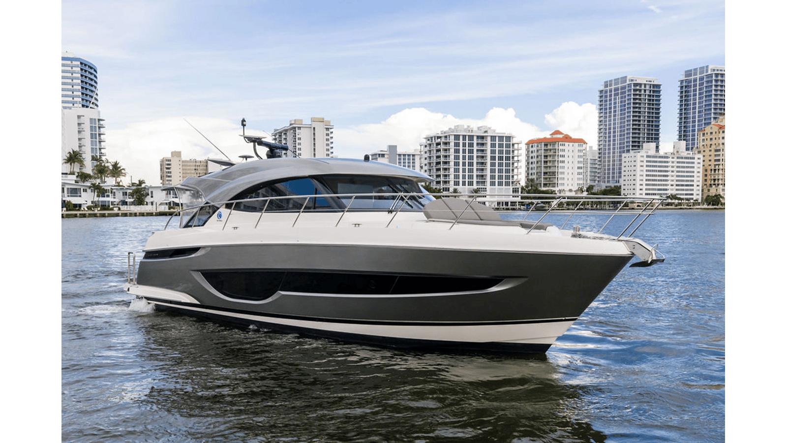 2026 RIVIERA 4600 Sport Yacht Platinum Edition "NO NAME" - photo 2
