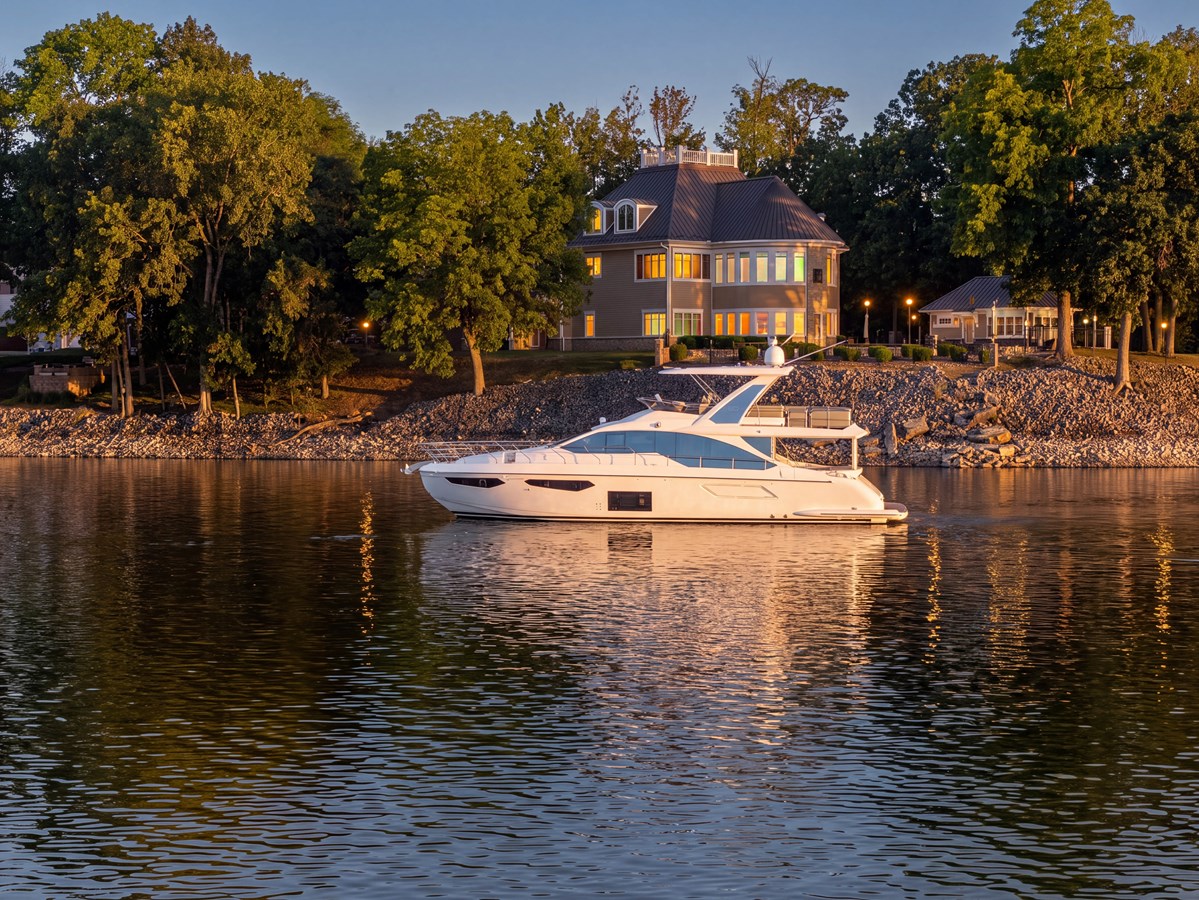 2024 AZIMUT YACHTS 60 Fly "NAUTI-WOLFE IV" - photo 2