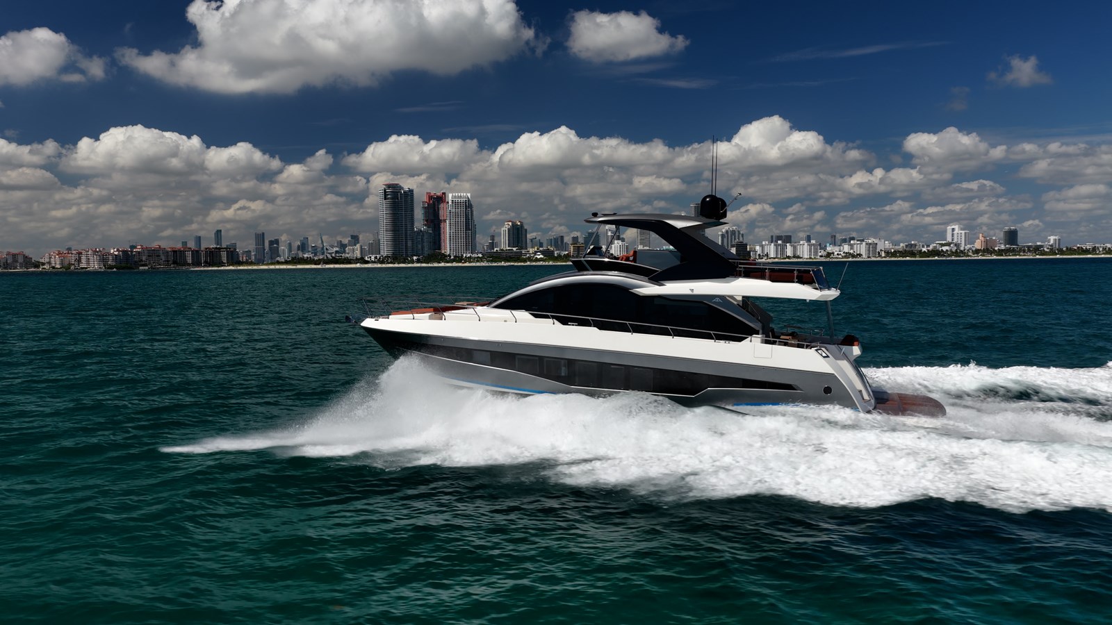 2024 ASTILLEROS ASTONDOA 66 FLYBRIDGE "BLUE OCEAN" - photo 2