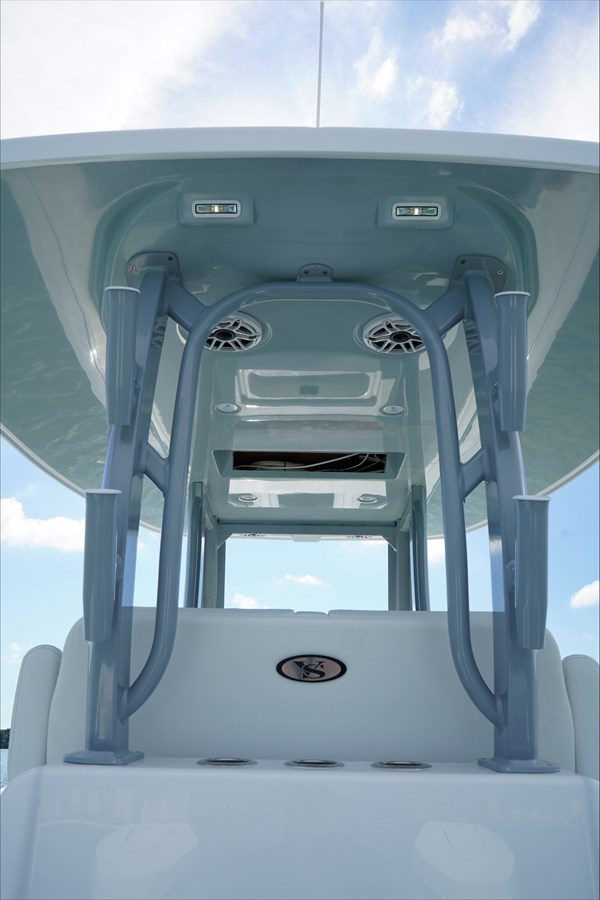 2100 CUSTOM "2027 QUEEN CUSTOM 29 CAT" - photo 2