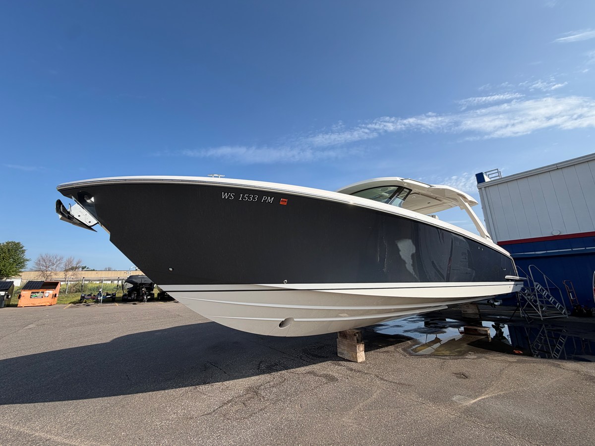 2022 TIARA YACHTS 43 LS "TIARA YACHTS 43 LS" - photo 2