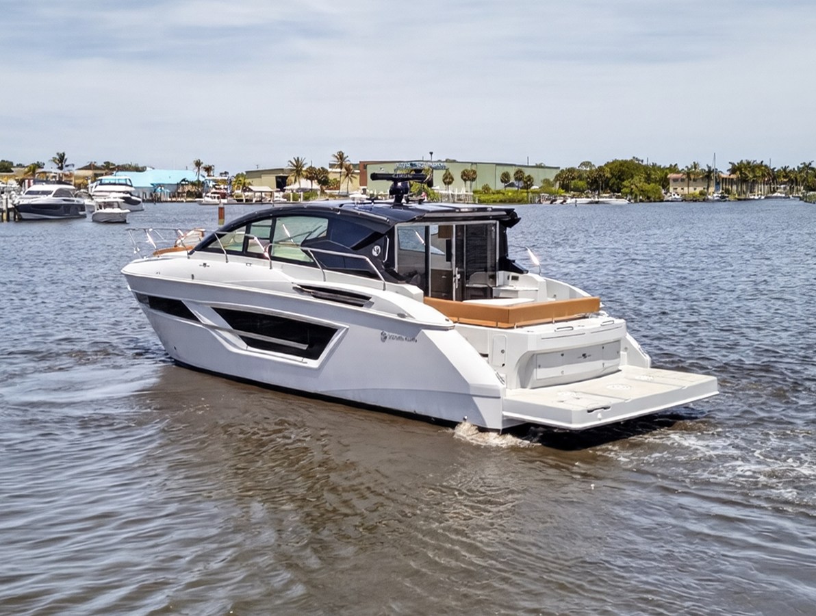 2026 CRUISERS YACHTS 46 Cantius "Cruisers Yachts 46 Cantius" - photo 2
