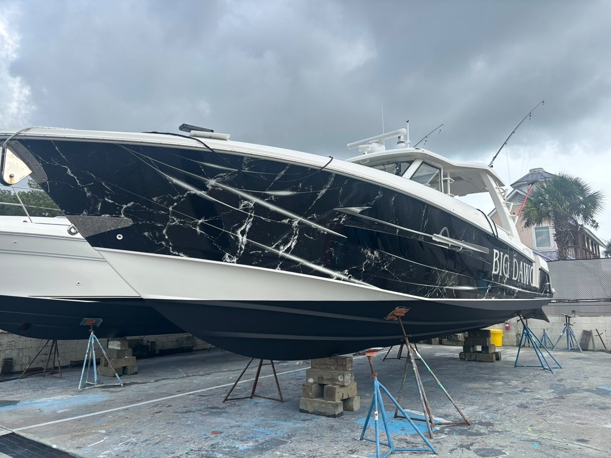 2022 BOSTON WHALER 420 Outrage "BOSTON WHALER 420 OUTRAGE" - photo 1