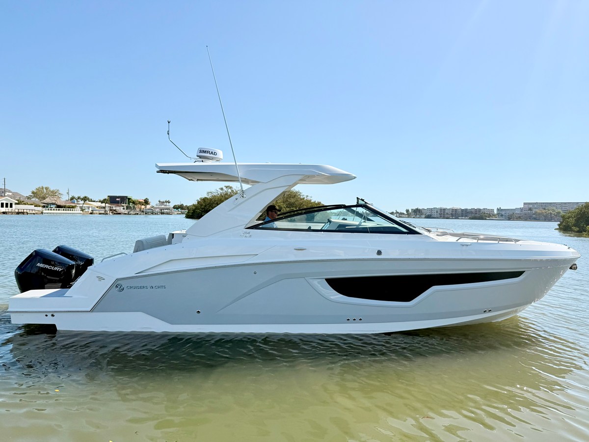2026 CRUISERS YACHTS 34 GLS Outboard "CRUISERS YACHTS 34 GLS OUTBOARD" - photo 2