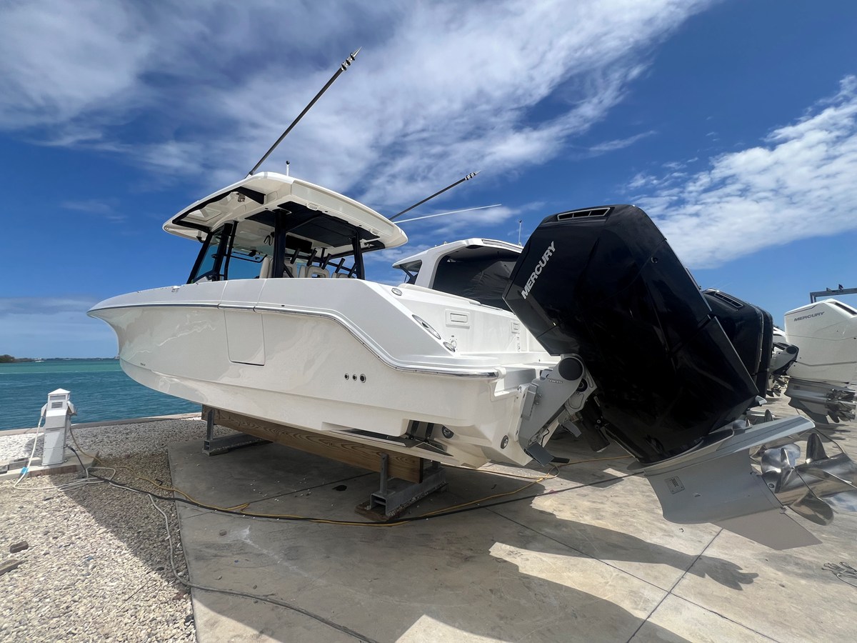 2023 BOSTON WHALER 380 Outrage "BOSTON WHALER 380 OUTRAGE" - photo 3