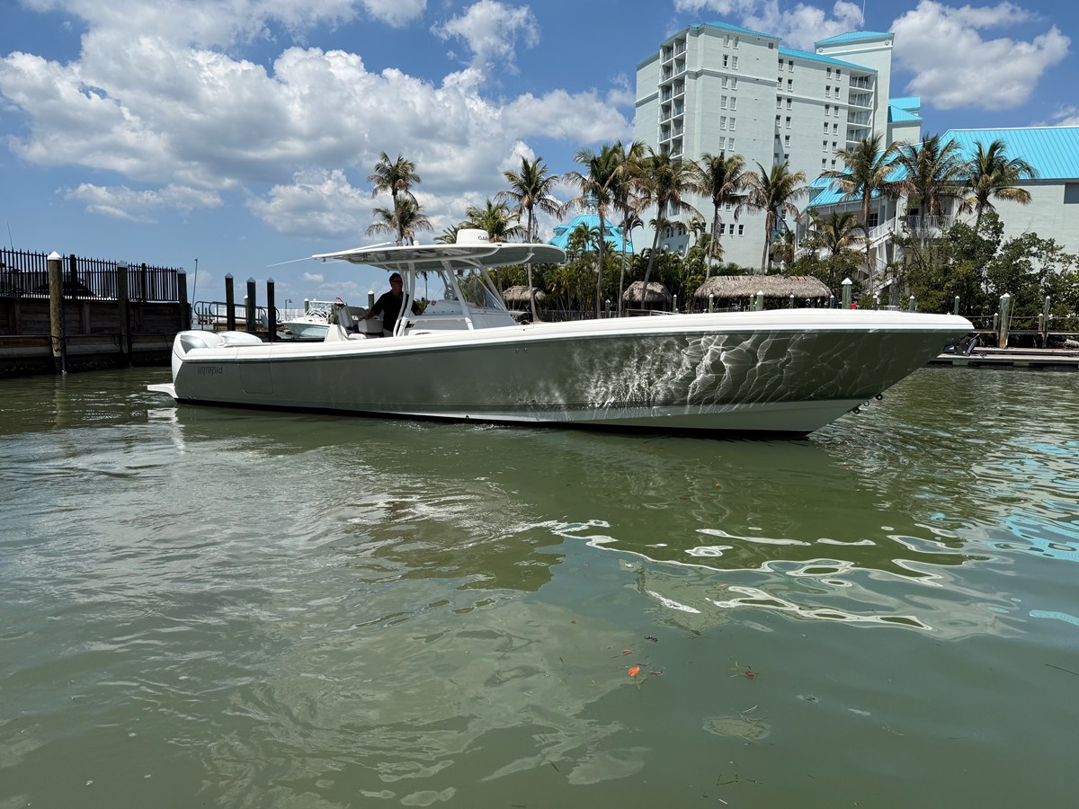 2018 INTREPID 375 CC "INTREPID 375 CC" - photo 2