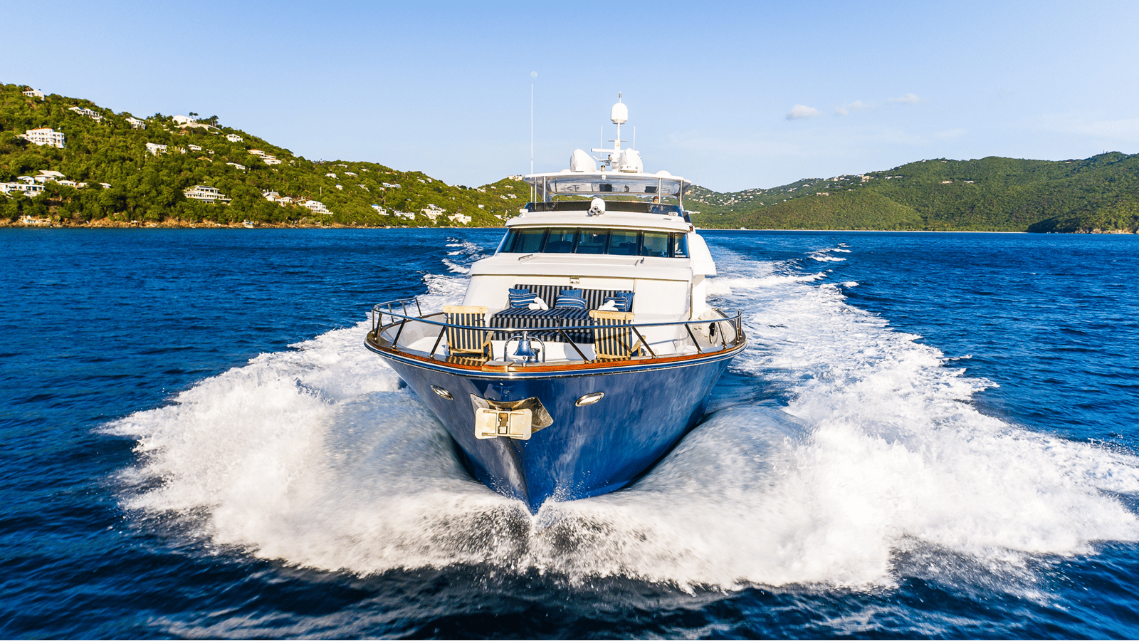 1997 HATTERAS 110 Motor Yacht "MEMORY MAKER" - photo 2