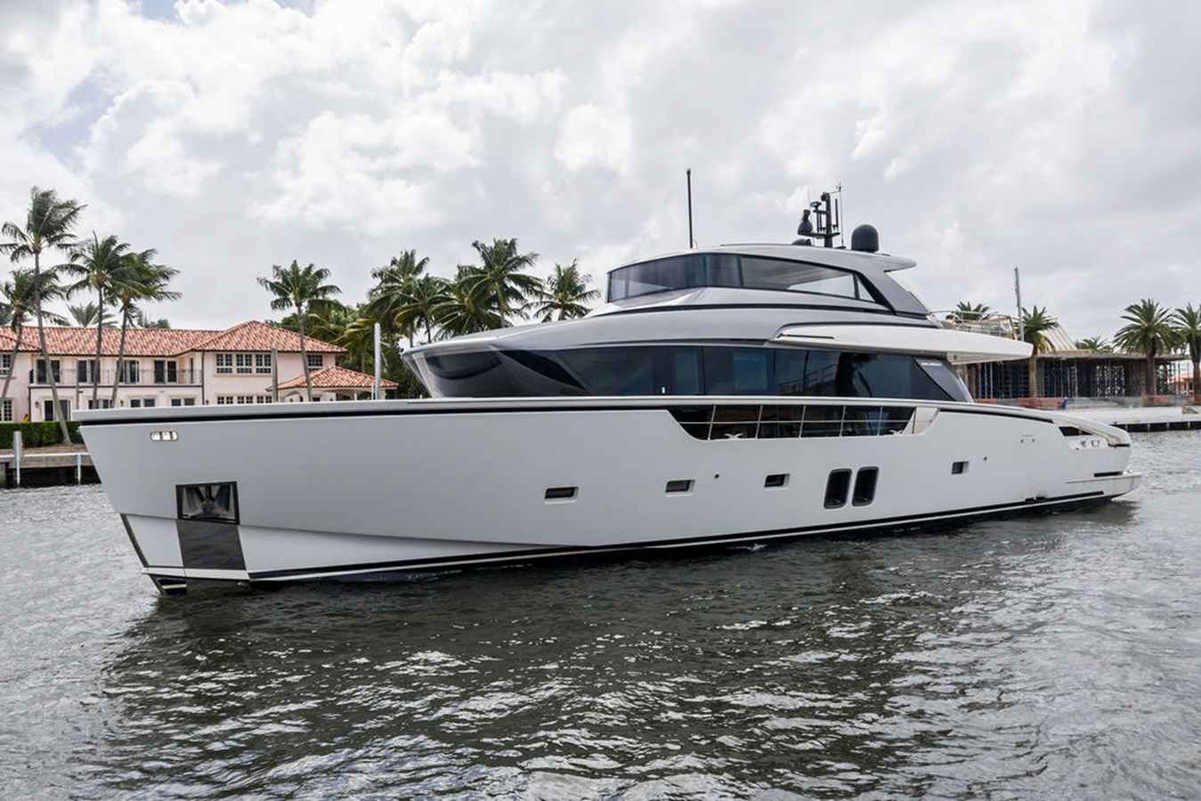 2022 SANLORENZO YACHTS SX88 "M/Y INTOUCHABLES" - photo 2
