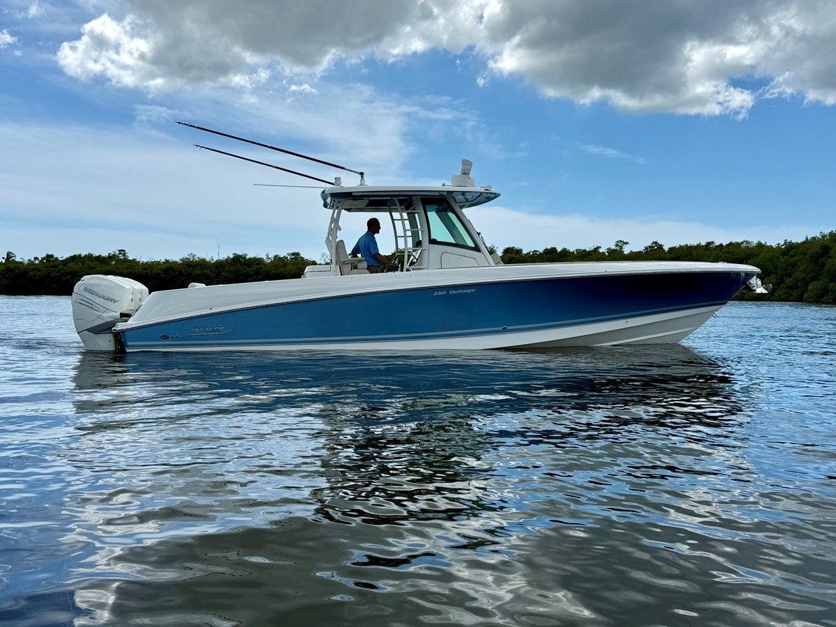 2022 BOSTON WHALER 350 OUTRAGE "Boston Whaler 350 OUTRAGE" - photo 1