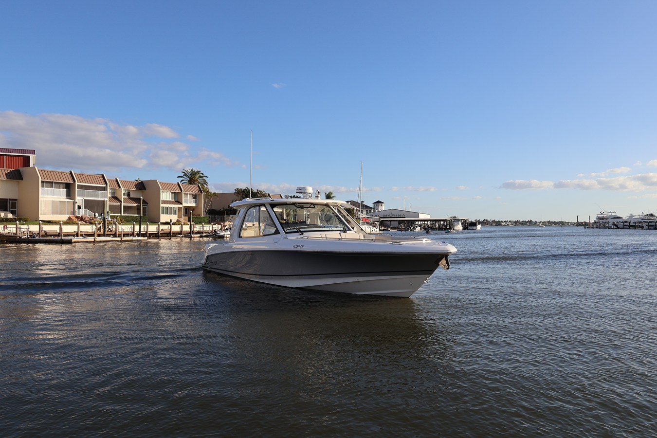 2019 BOSTON WHALER 380 Realm "Boston Whaler 380 Realm" - photo 1