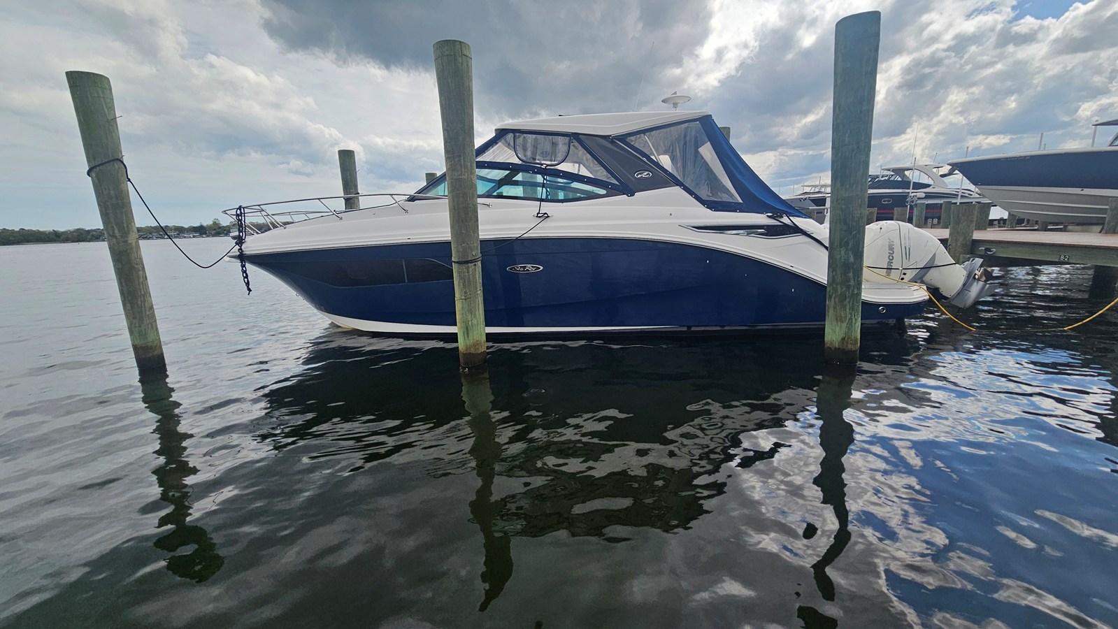 2020 SEA RAY 320 SUNDANCER OB "SEA RAY 320 SUNDANCER OB" - photo 1