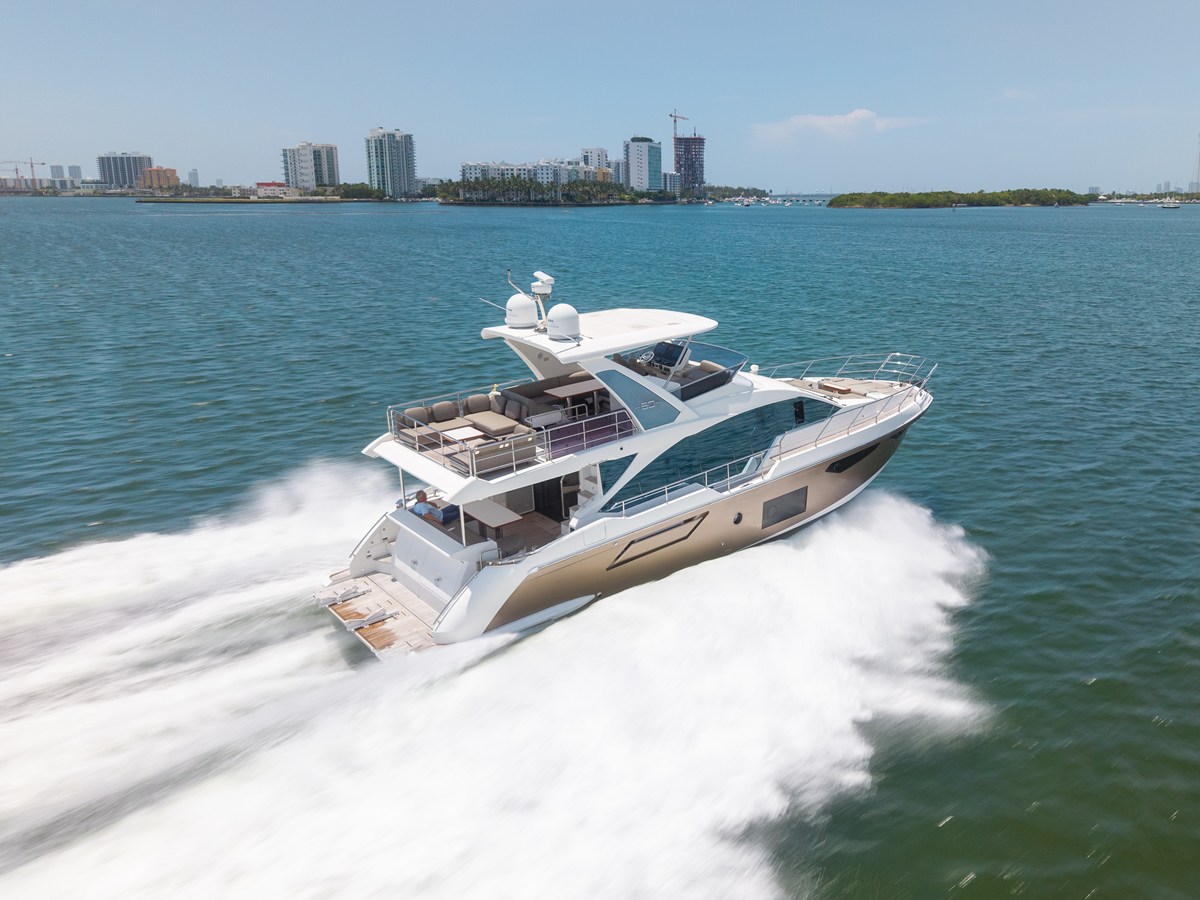 2018 AZIMUT YACHTS 60 Flybridge "AZIMUT 60 FLYBRIDGE" - photo 3