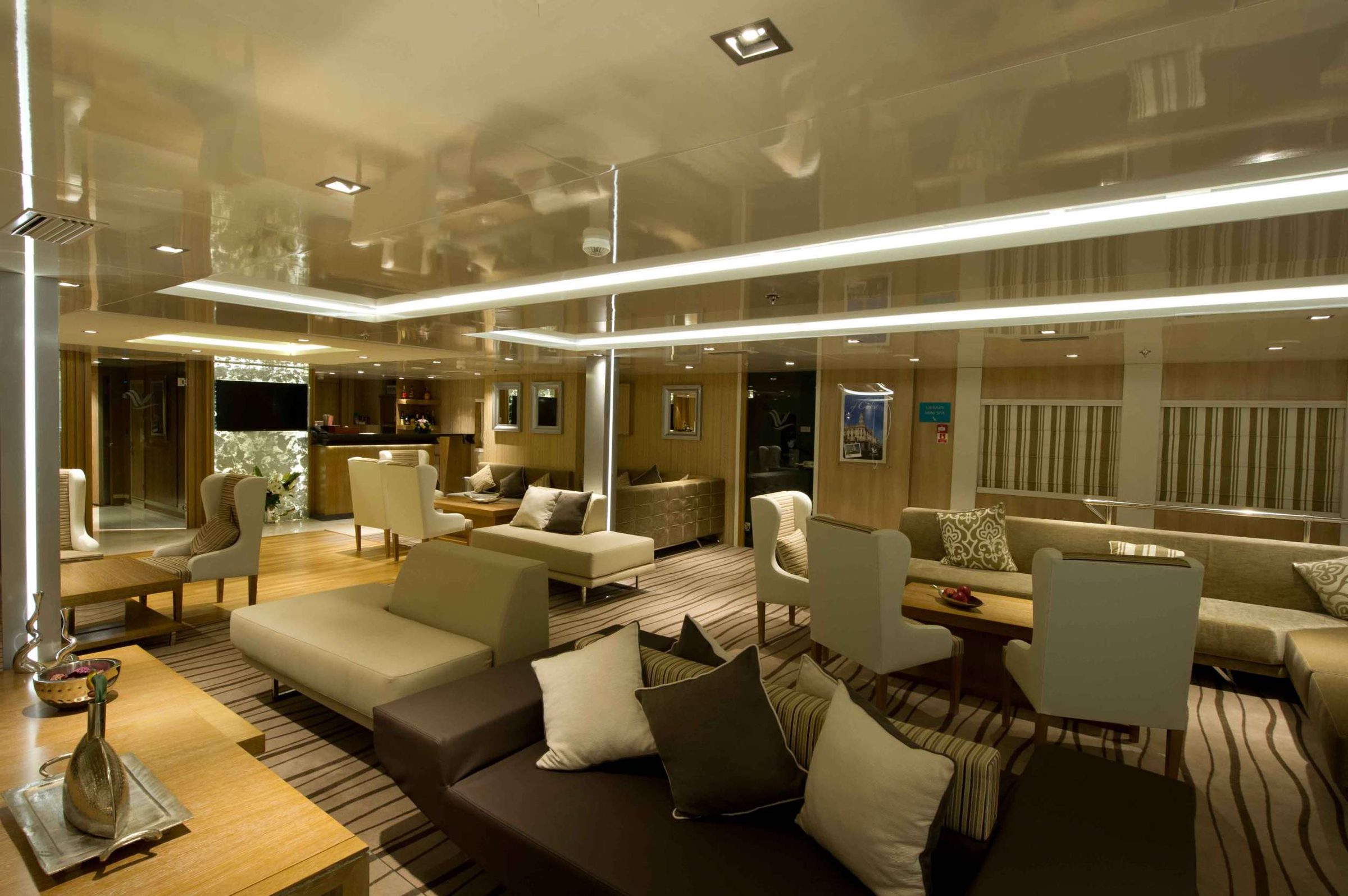 Variety Voyager - photo 3