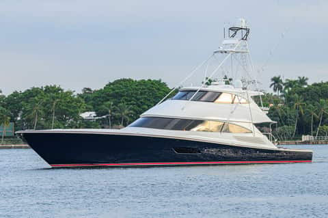 2017 Viking 92 Enclosed Bridge