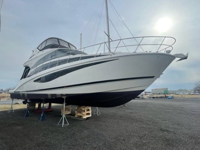2012 Meridian 541 Sedan