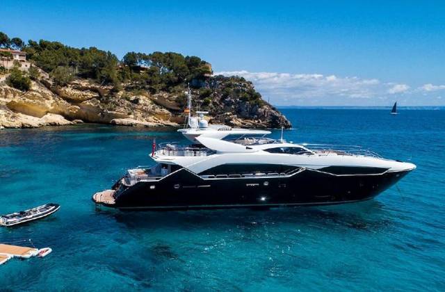 2013 Sunseeker 115