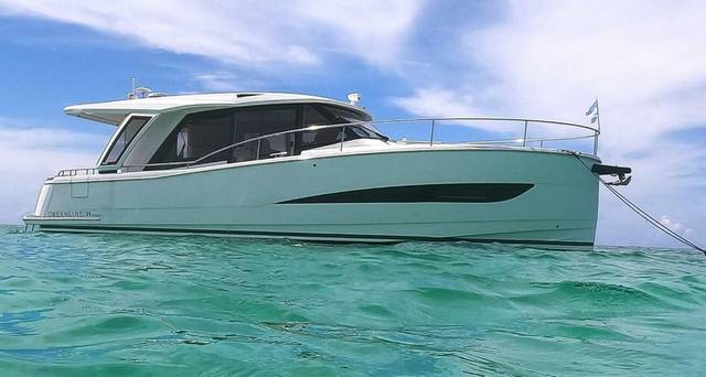 2022 Greenline 39 Hybrid