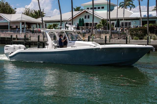 2025 Edgewater 370CC