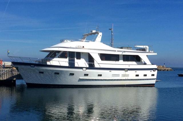 1983 Sea Ranger MKII Pilothouse Flybridge Trawler