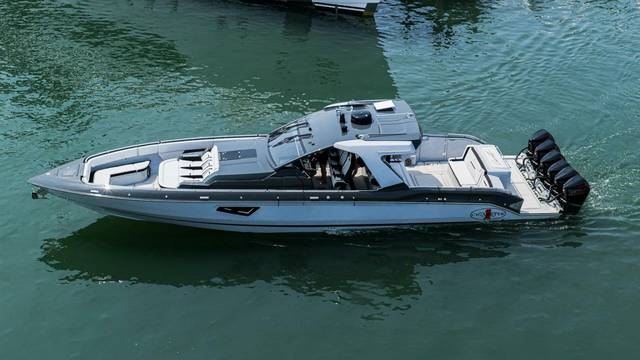 2025 Cigarette 52 THUNDER